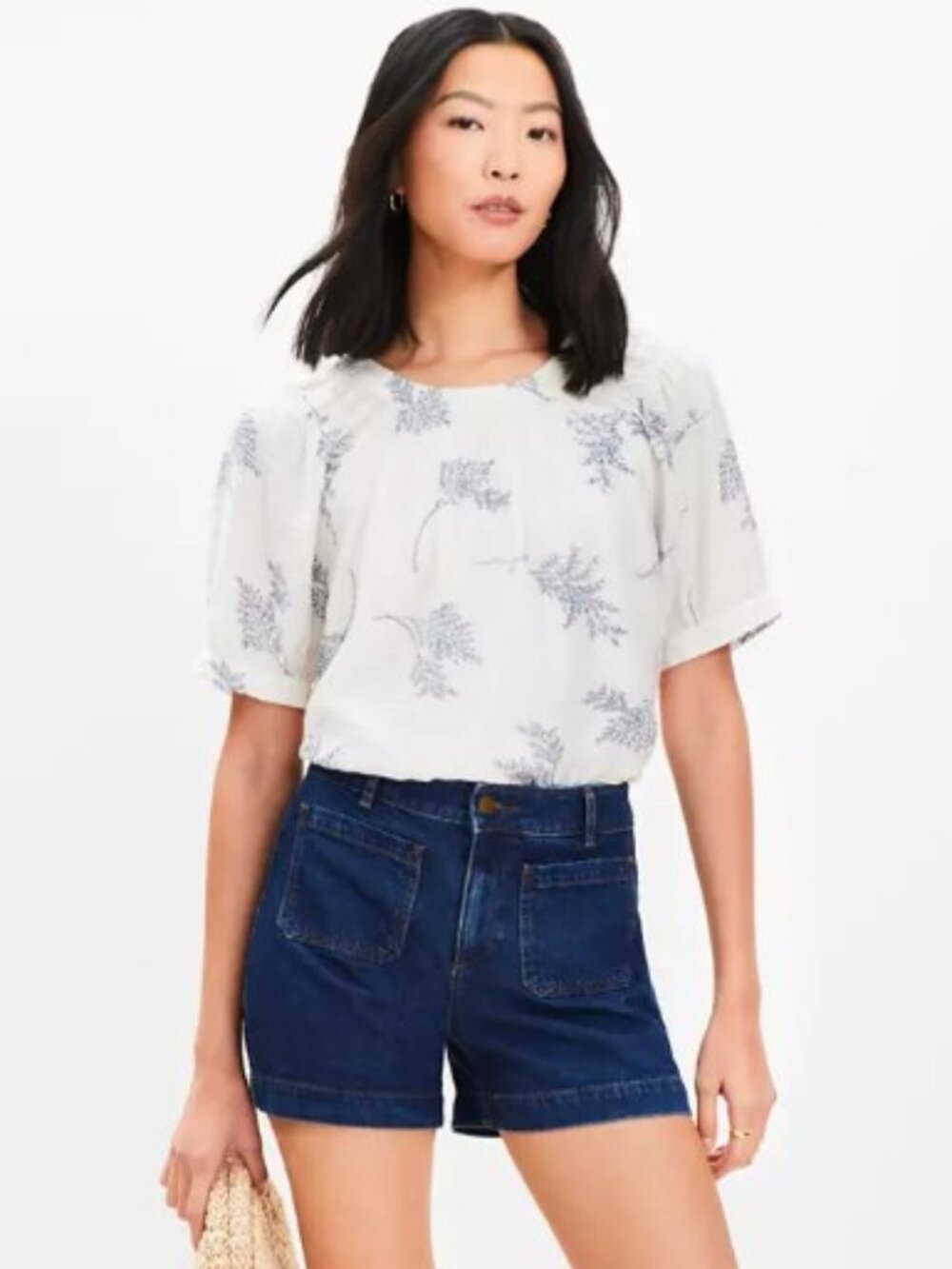 LOFT Palmer Shorts in Medium Stone Wash Denim, Size 31/12 **NWOT - Picture 3 of 3